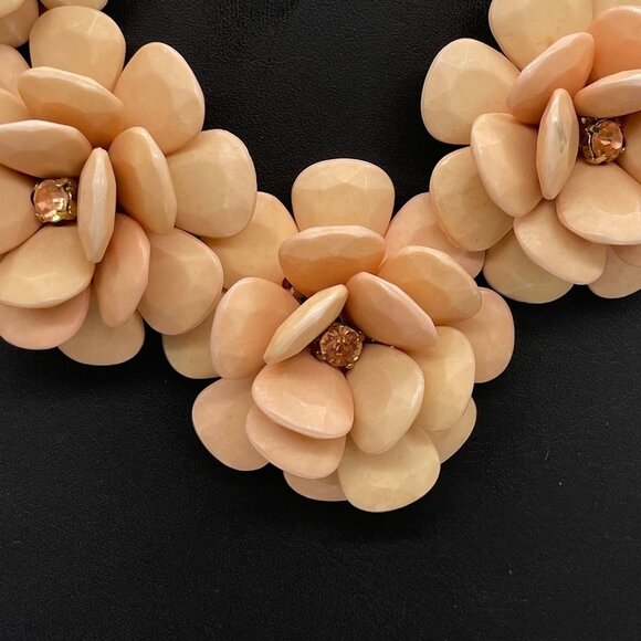 Chunky Crystal Flower Cluster Chain Statement Necklace 21 to 24 Inches Gold Tone - Picture 3 of 4